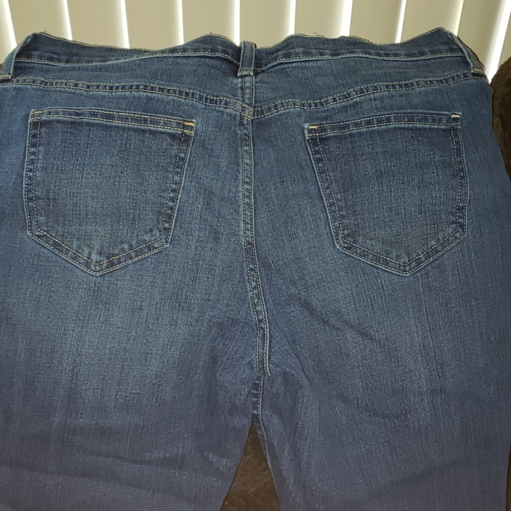 Jeans - Picture 3 of 3